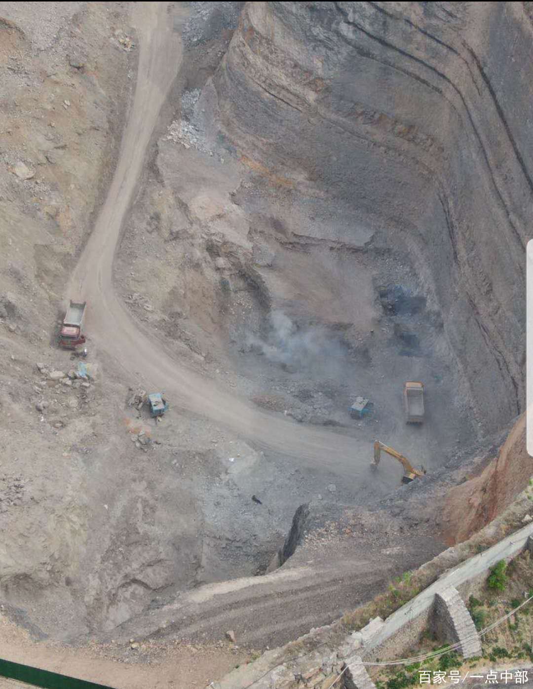 登封徐莊鎮礦山無續開采 揚塵噪音污染成民生痛點